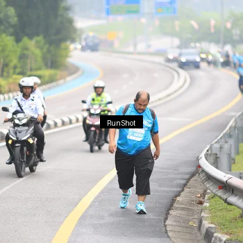 Runner Photo 7033054