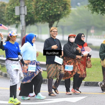 Runner Photo 7033069