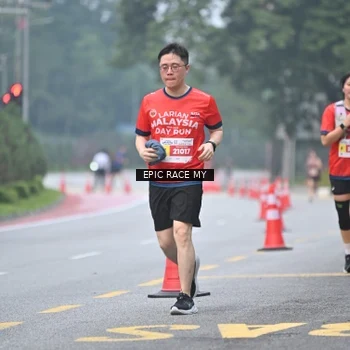 Runner Photo 7033085