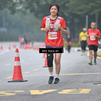 Runner Photo 7033097