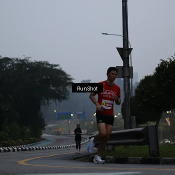 Runner Photo 7033105