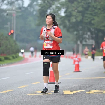 Runner Photo 7033107