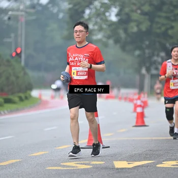 Runner Photo 7033117