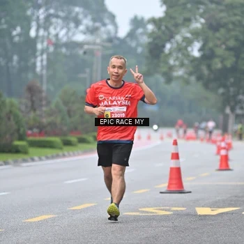 Runner Photo 7033133