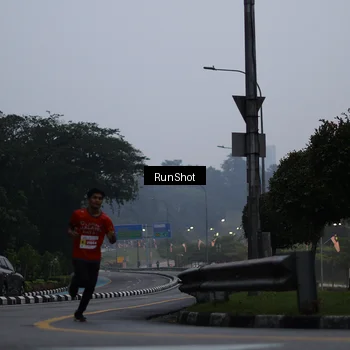 Runner Photo 7033138