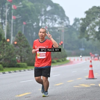 Runner Photo 7033143
