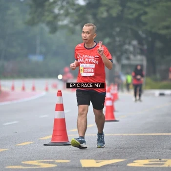 Runner Photo 7033148