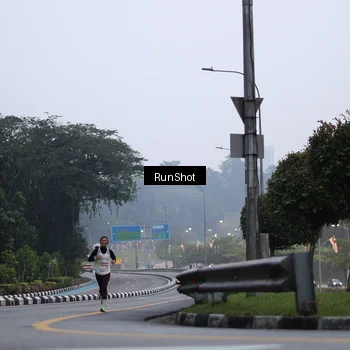 Runner Photo 7033150