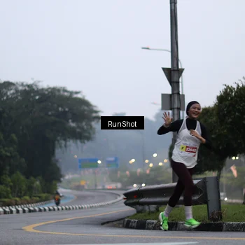 Runner Photo 7033156
