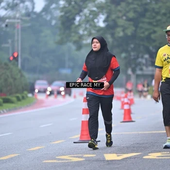 Runner Photo 7033159