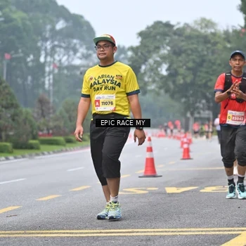 Runner Photo 7033177