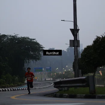 Runner Photo 7033182