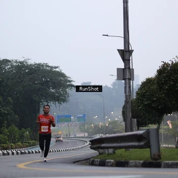 Runner Photo 7033183