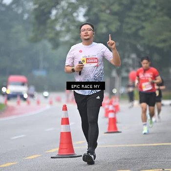 Runner Photo 7033213