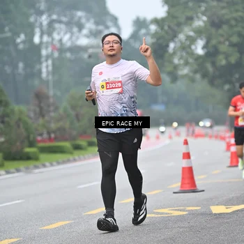 Runner Photo 7033229