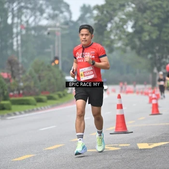 Runner Photo 7033236