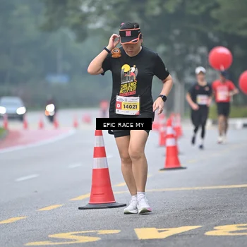 Runner Photo 7033256