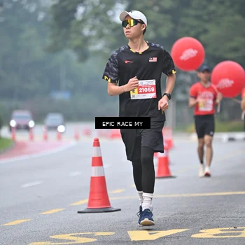 Runner Photo 7033284