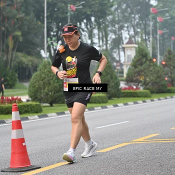 Runner Photo 7033285