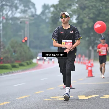 Runner Photo 7033288