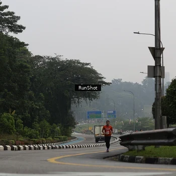 Runner Photo 7033289