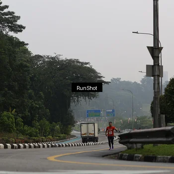 Runner Photo 7033290