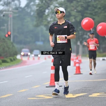 Runner Photo 7033294