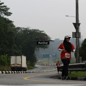 Runner Photo 7033295