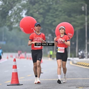 Runner Photo 7033301