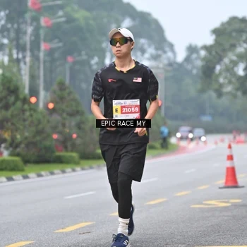 Runner Photo 7033308