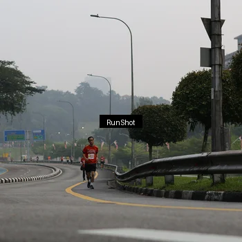 Runner Photo 7033319