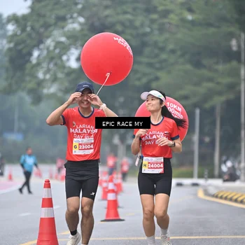 Runner Photo 7033321
