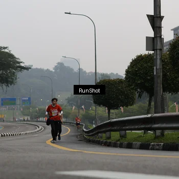 Runner Photo 7033337