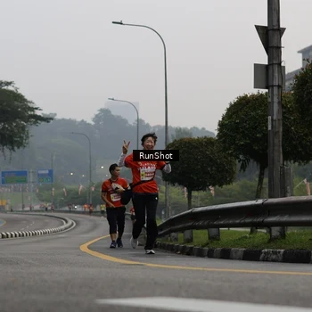 Runner Photo 7033339