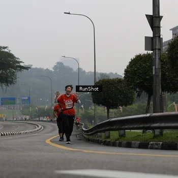 Runner Photo 7033341