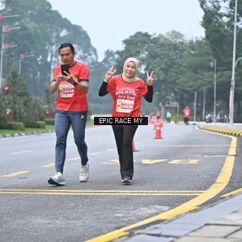 Runner Photo 7033367