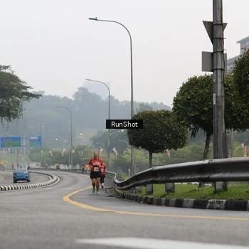Runner Photo 7033372