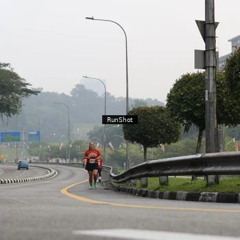 Runner Photo 7033379
