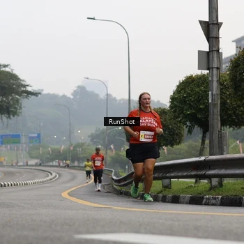 Runner Photo 7033382