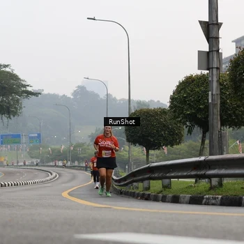 Runner Photo 7033384