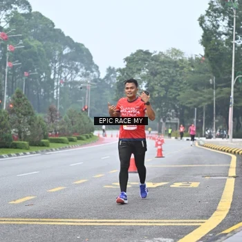 Runner Photo 7033401