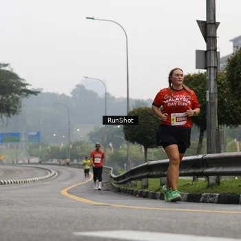 Runner Photo 7033408