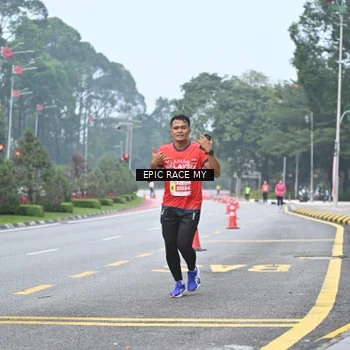 Runner Photo 7033412