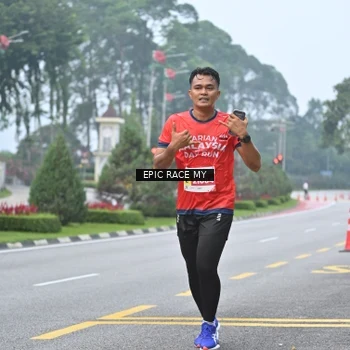 Runner Photo 7033413
