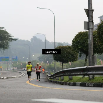 Runner Photo 7033424