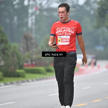 Runner Photo 7033431