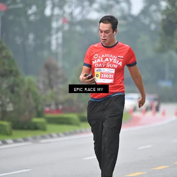 Runner Photo 7033434