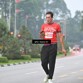 Runner Photo 7033436