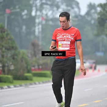 Runner Photo 7033437