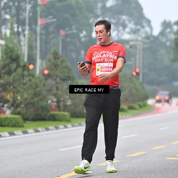Runner Photo 7033440
